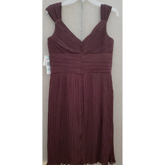 Evan Picone Chocolate Brown Sleeveless V-Neck Bead Accented Crepe Dress Sz 8 NWT - Picture 5 of 10